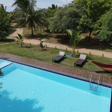 Yala Peace Cottages Tissamaharama Exterior photo